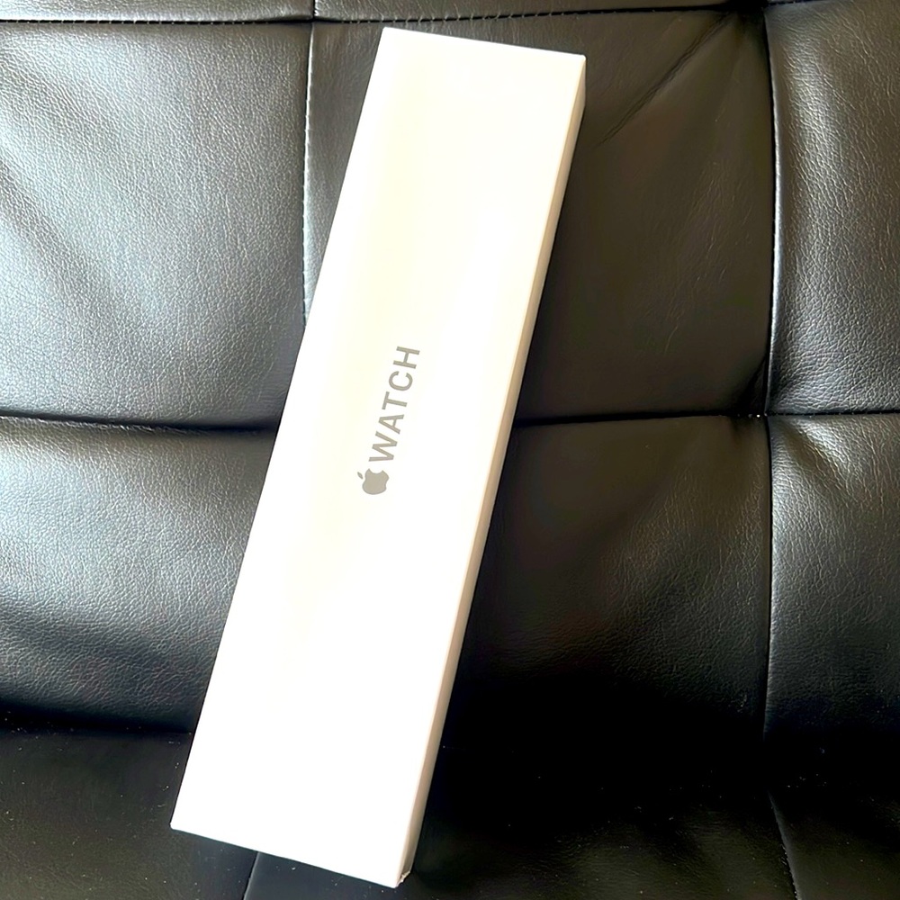 SE Apple Watch starlight sport band 40mm